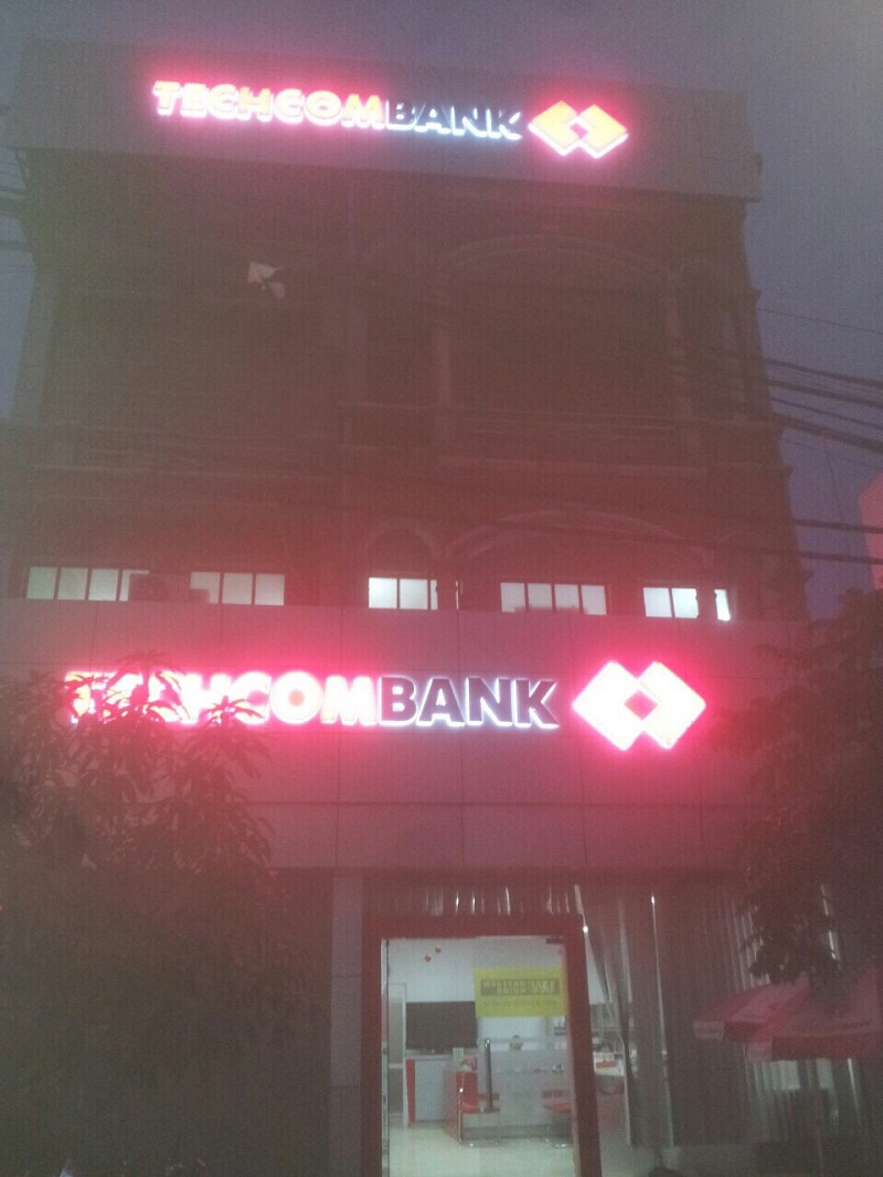 Sửa chữa nội thất Techcombank chi nhánh Yên Viên