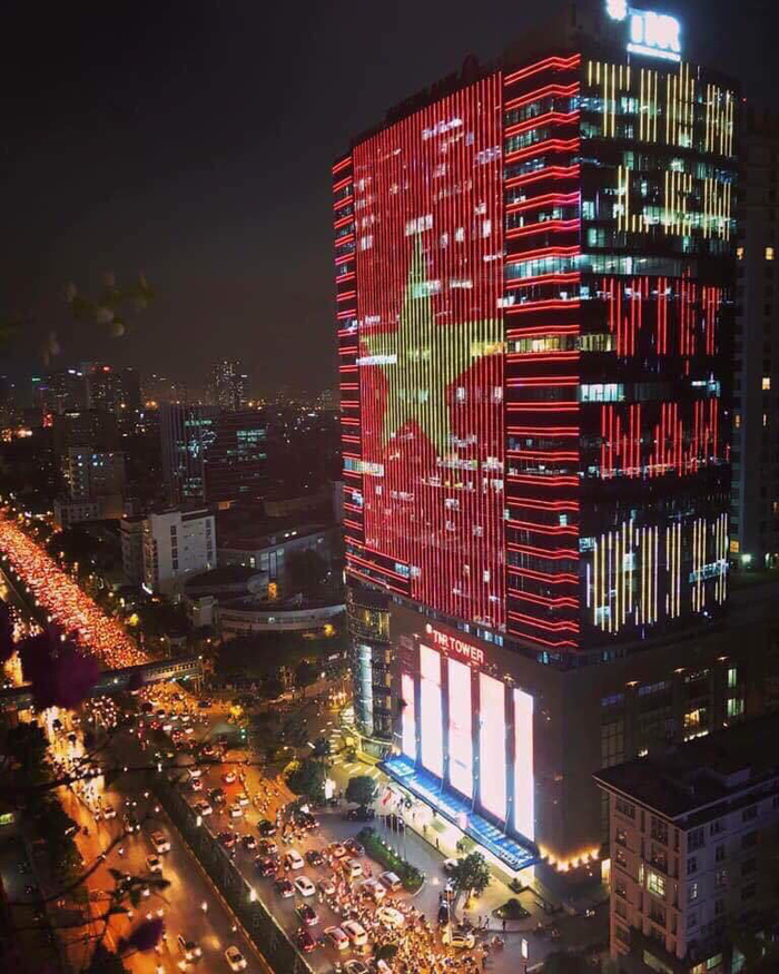 trang trí led tòa nhà tại Hà Nội