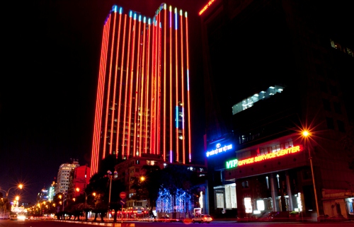 trang trí led tòa nhà tại Hà Nội