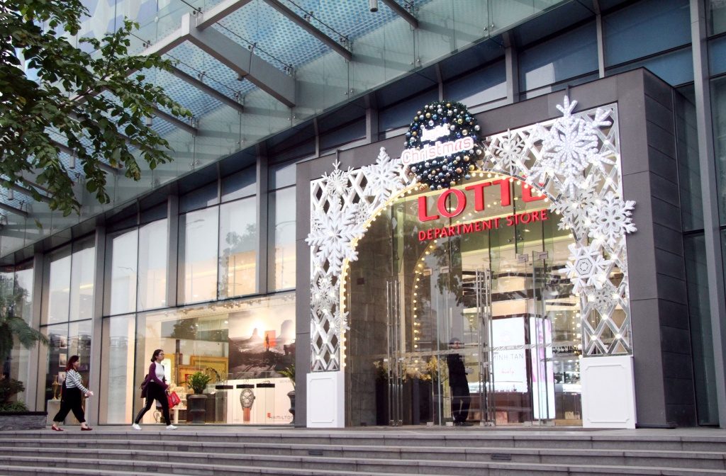 Trang trí Noel trung tâm thương mại tại Hà Nội