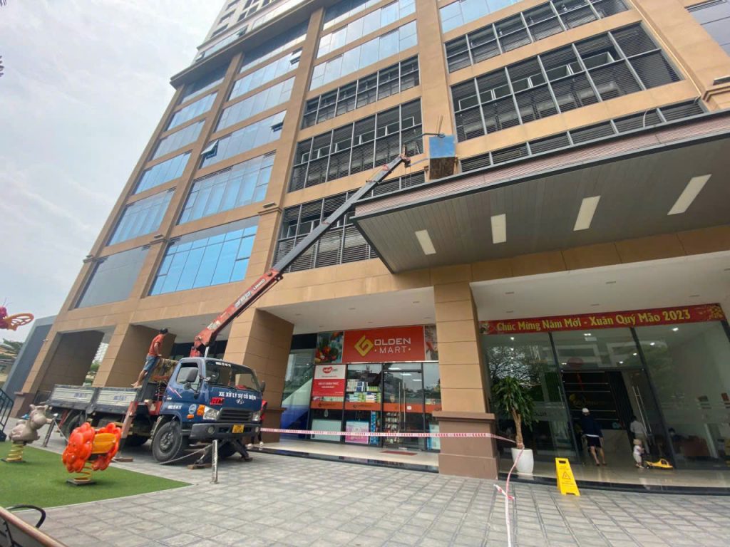 Sửa chữa led trang trí tòa nhà